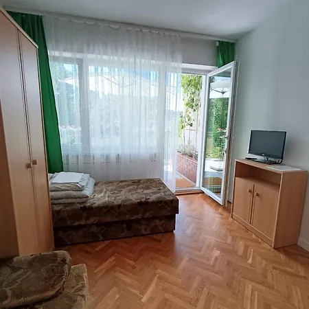 Na Skarpie Plaza Guest house