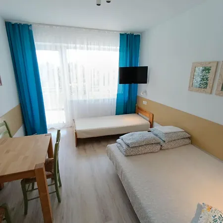 Na Skarpie Plaza Guest house