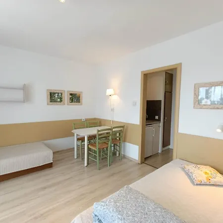Na Skarpie Plaza Guest house Skorzecin